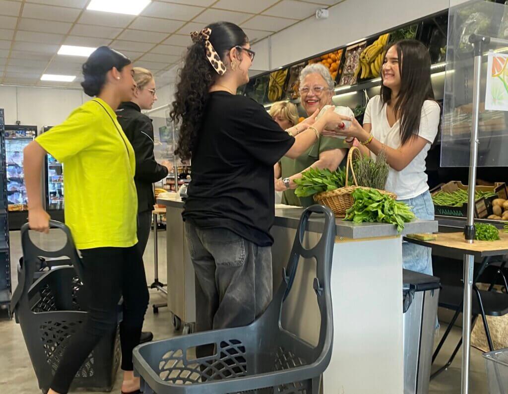 epicerie solidaire 1 1024x794 epicerie solidaire 1 1024x794